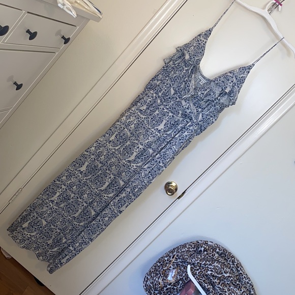 light blue vintage dress 50s 50s Glamour Vintage Dress Vintage Dresses Blue Marble Swirl Art Color:Vintage_Mauve narrow wood sideboard